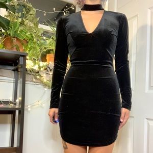Black Velvet Long Sleeve Dress size 4